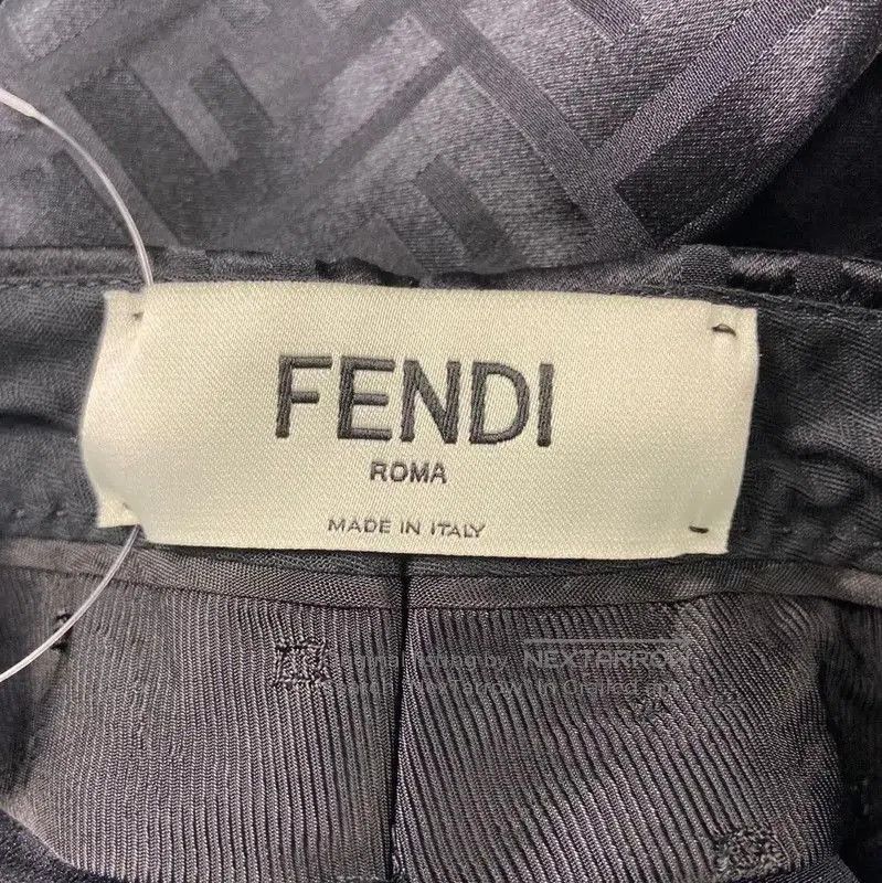 Fendi Fendi Black Silk Casual Pants Size S . Size 23" - 4 Thumbnail