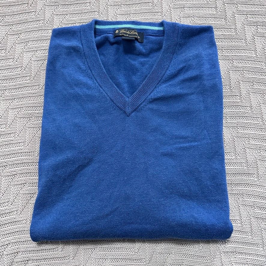 Brooks Brothers Brooks Brothers periwinkle cotton v neck sweater vest Size US XL / EU 56 / 4 - 1 Thumbnail