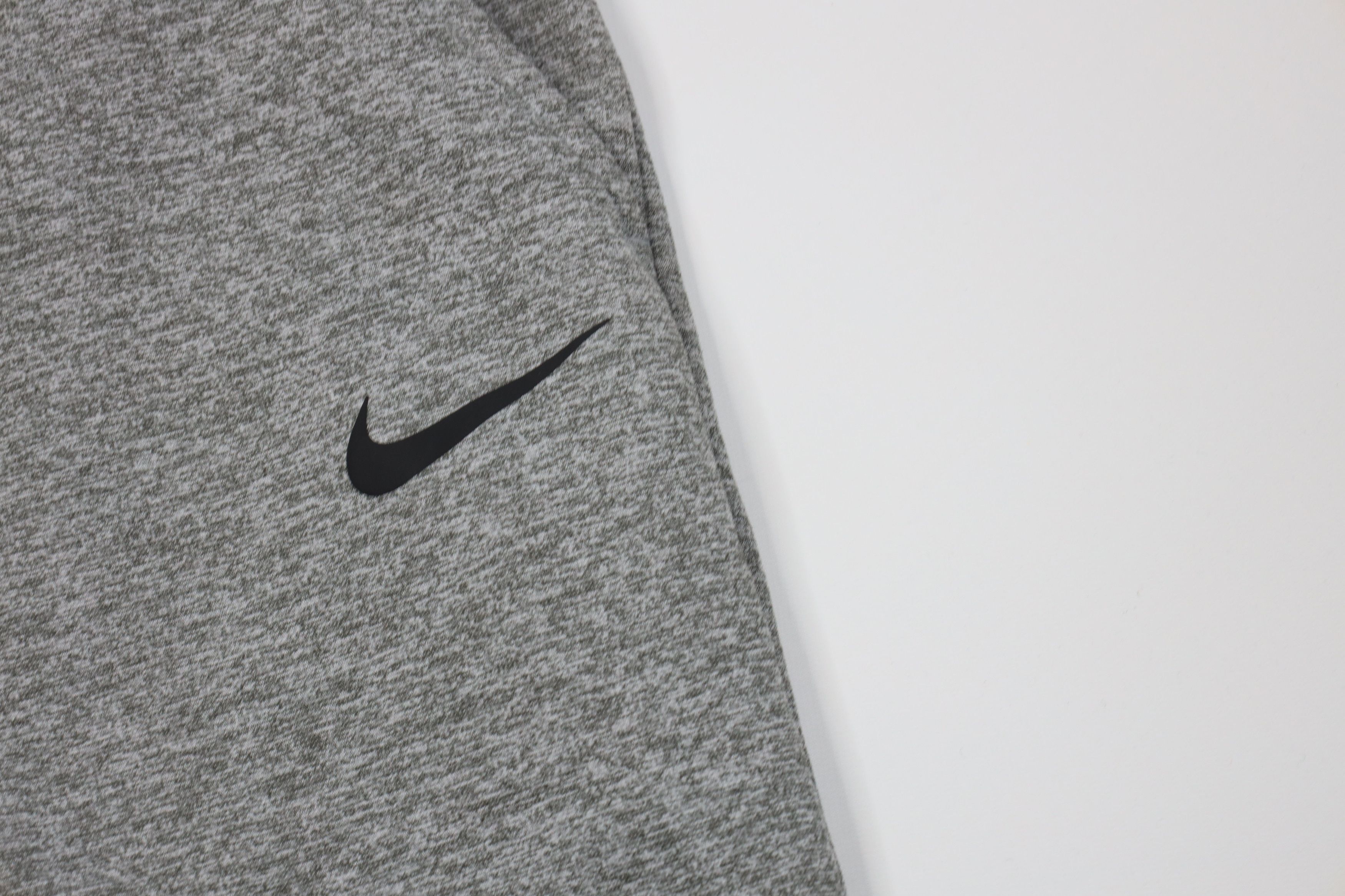 Nike Vintage Y2K Nike Therma Fit Tapered Leg Sweatpants Pants Size US 32 / EU 48 - 5 Thumbnail