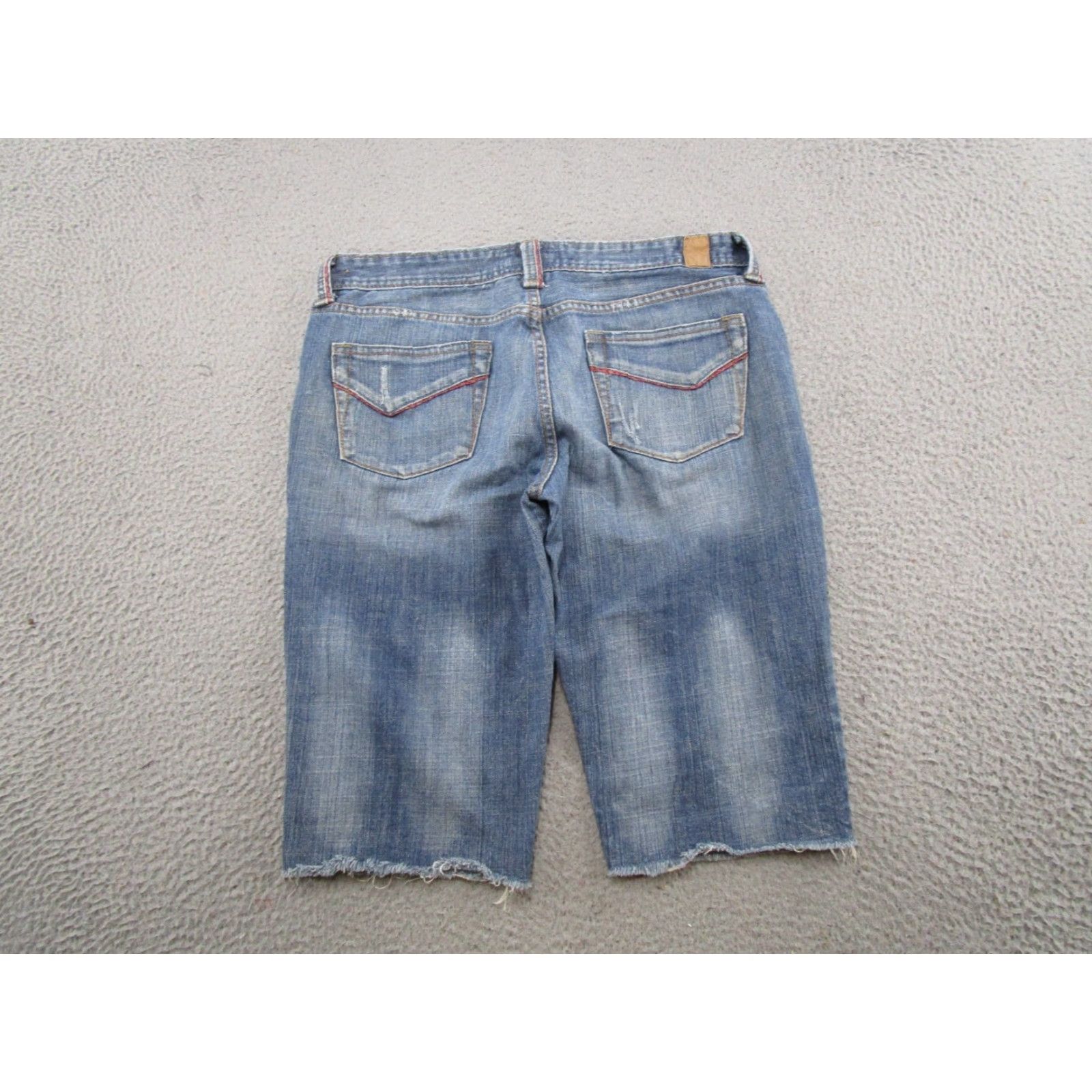 Vintage Maurices Bermuda Blue Denim Shorts Stretch 12 Regular 5-Pocket Cap/Flat Front Womens Casual Summer Spring Size 34" / US 12 / IT 48 - 7 Thumbnail