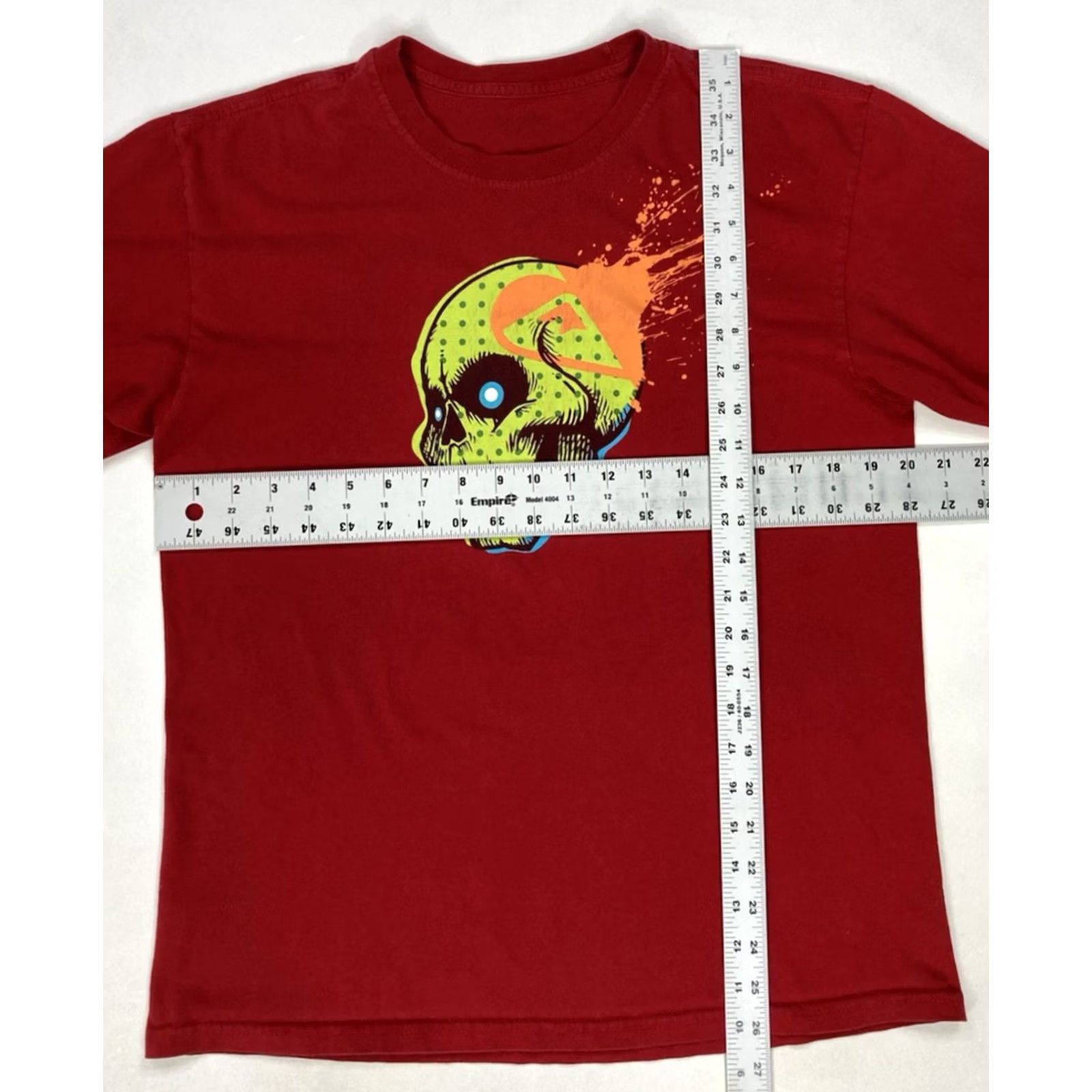 Quiksilver Quiksilver Skull Graphic T-shirt Men Medium Red Short Sleeve Crew Neck Size US M / EU 48-50 / 2 - 7 Thumbnail