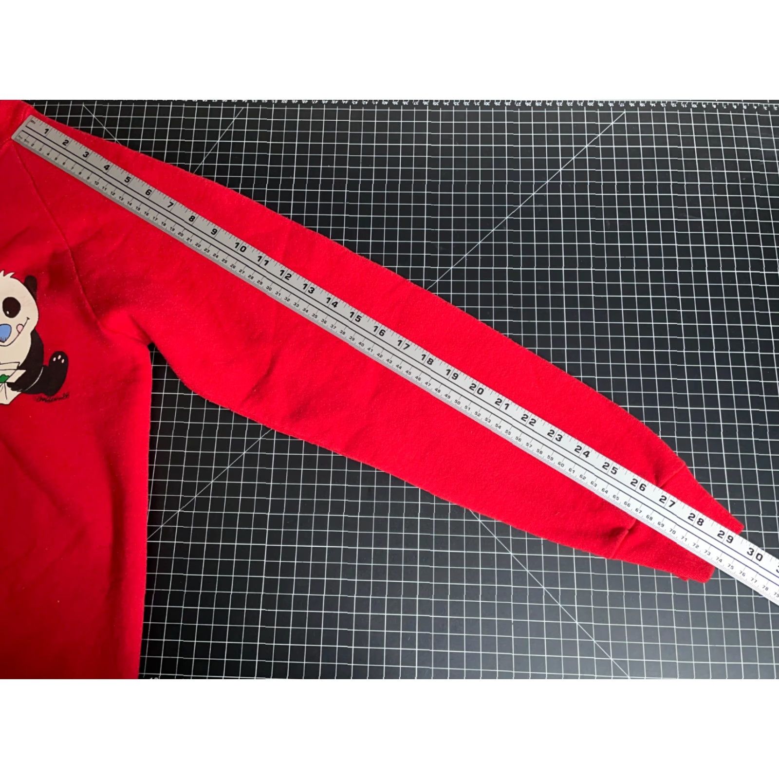 Vintage VINTAGE Screen Stars Sweatshirt Adult S Red Raglan Sleeve 80s Panda Graphic Print Crew Neck Pullover Size US S / EU 44-46 / 1 - 7 Thumbnail
