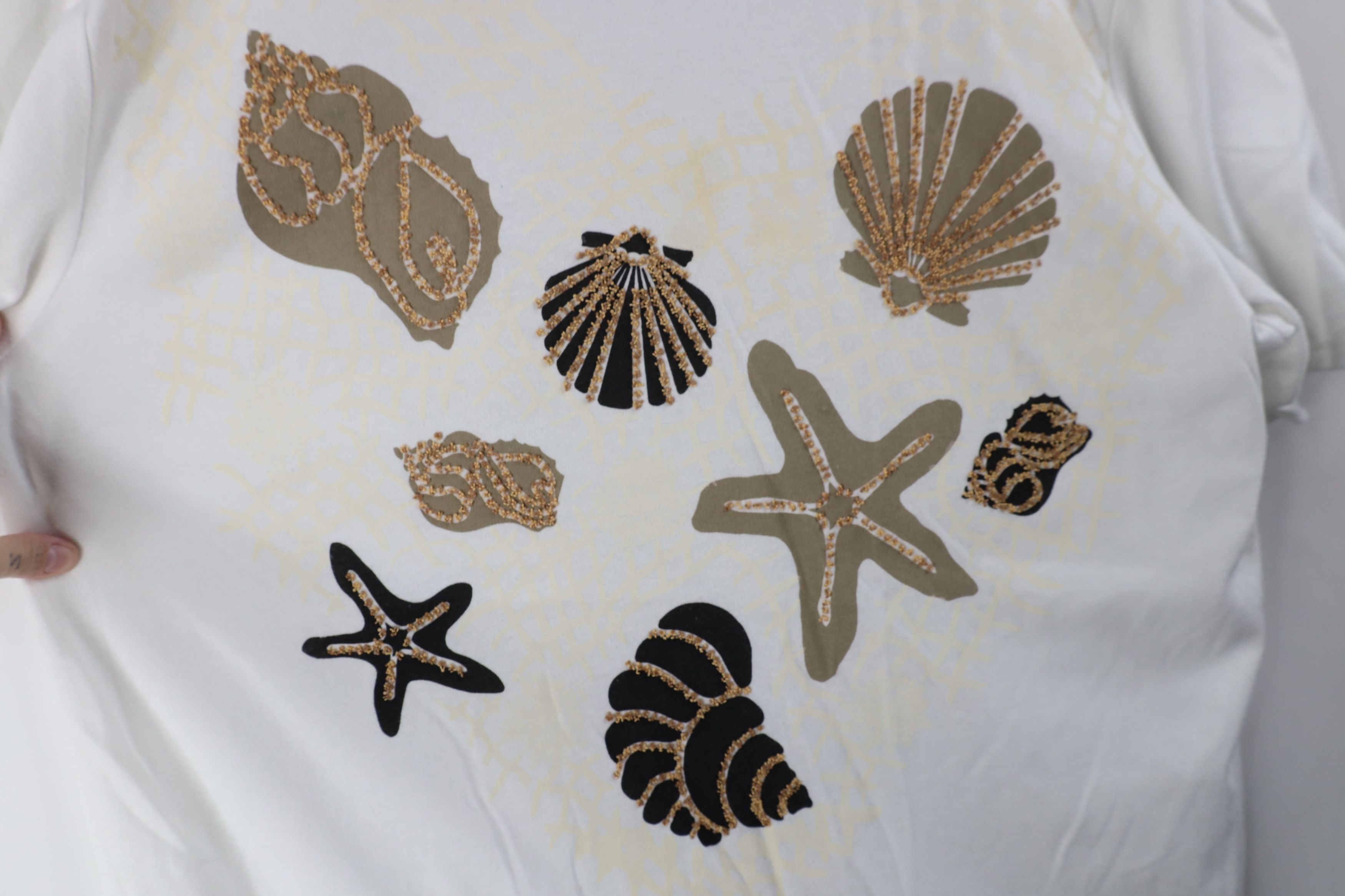 Vintage Vintage 90s Streetwear Seashell Starfish Beach T-Shirt USA Size 3XL / US 20-22 - 4 Thumbnail