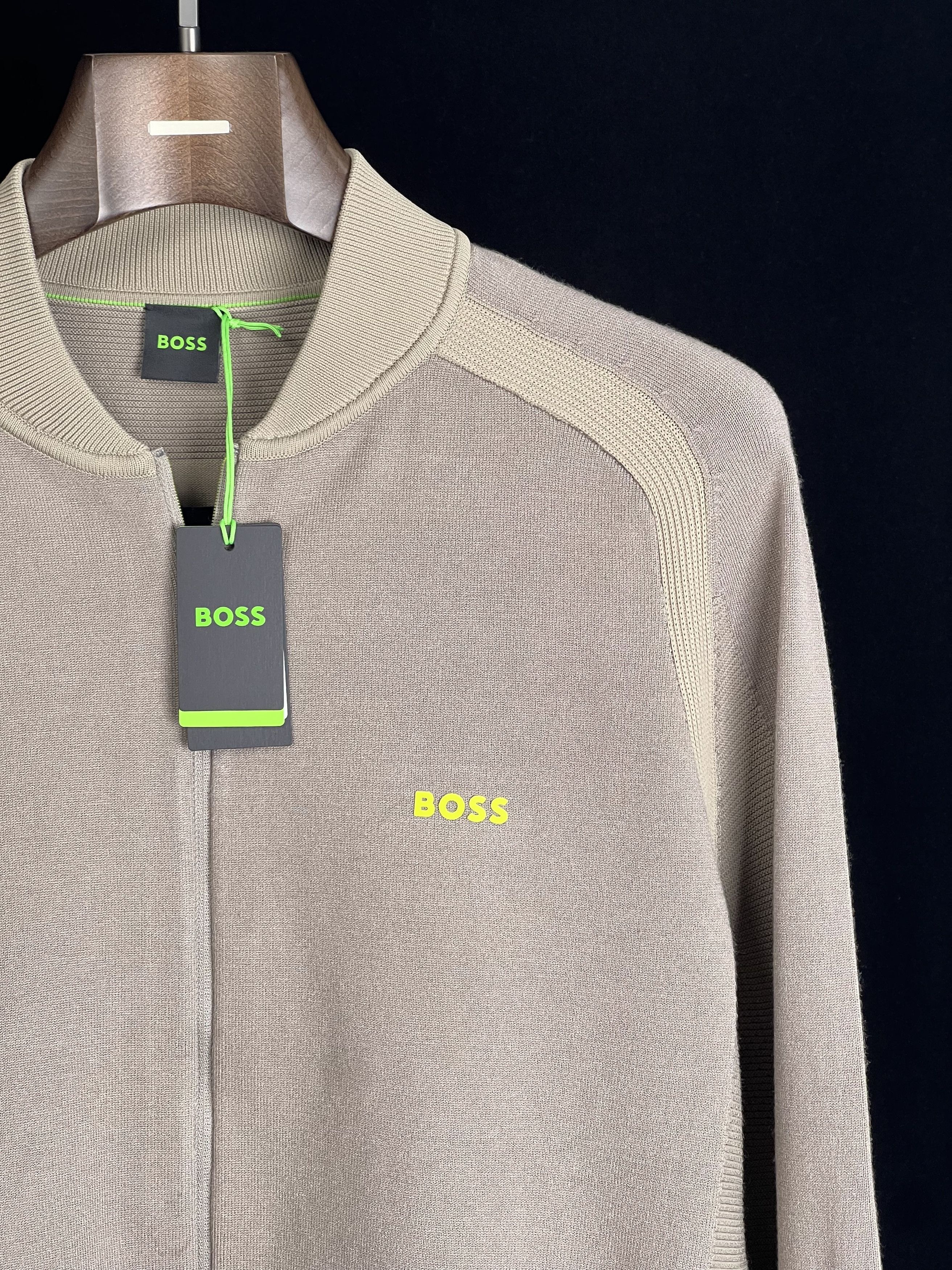Hugo Boss Brand New Cardigan ZARLIN Size M Size US M / EU 48-50 / 2 - 2 Thumbnail