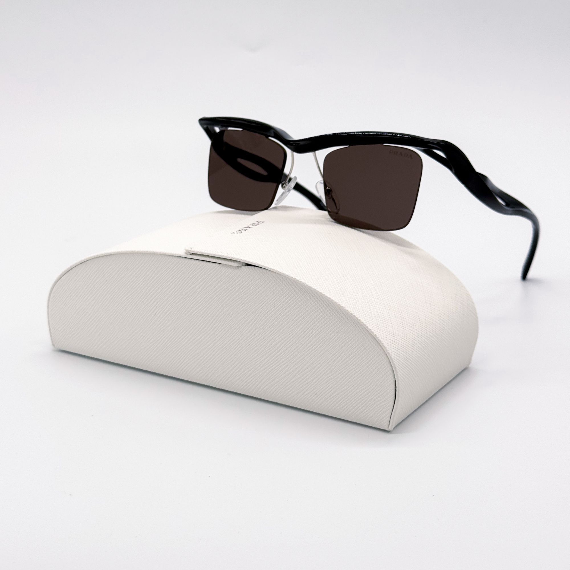 Prada NEW PRADA SUNGLASSES PRA15S 1AB8C1 BROWN PR A15S, SPR A15S Size ONE SIZE - 1 Thumbnail