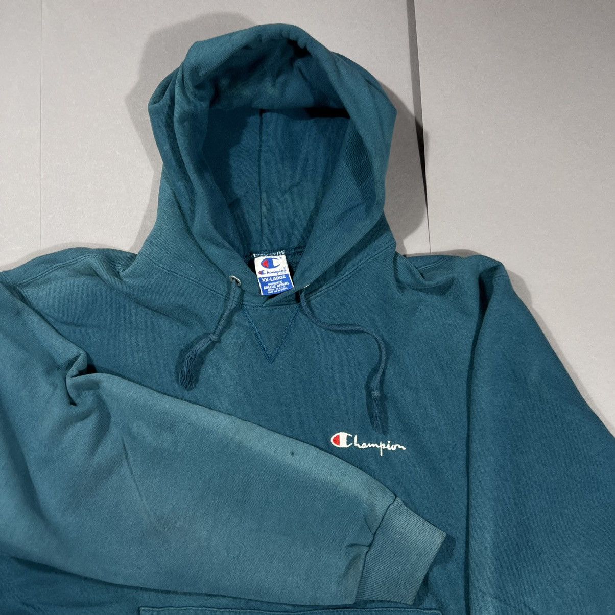 Champion × Vintage Vintage 90s Champion Sun Faded Turquoise Hoodie Size US L / EU 52-54 / 3 - 6 Thumbnail