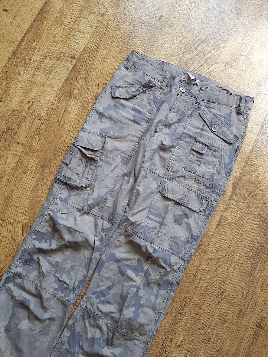 Hysteric Glamour Skinny Boot Cut Flared Camo Cargo Pants Size US 26 / EU 42 - 3 Thumbnail