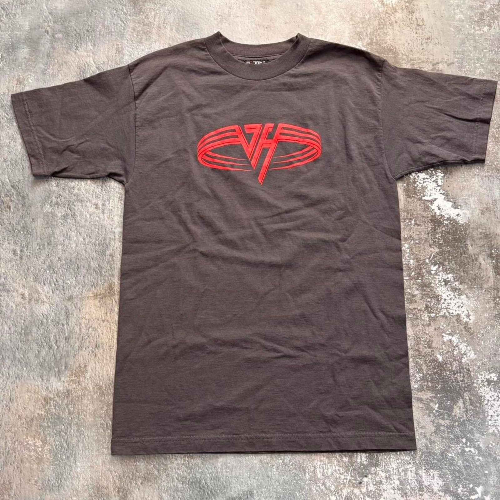 Band Tees × Giant × Vintage Vintage 1998 Van Halen Japan T Shirt! Giant Tag Grey & Red. Size US M / EU 48-50 / 2 - 1 Thumbnail
