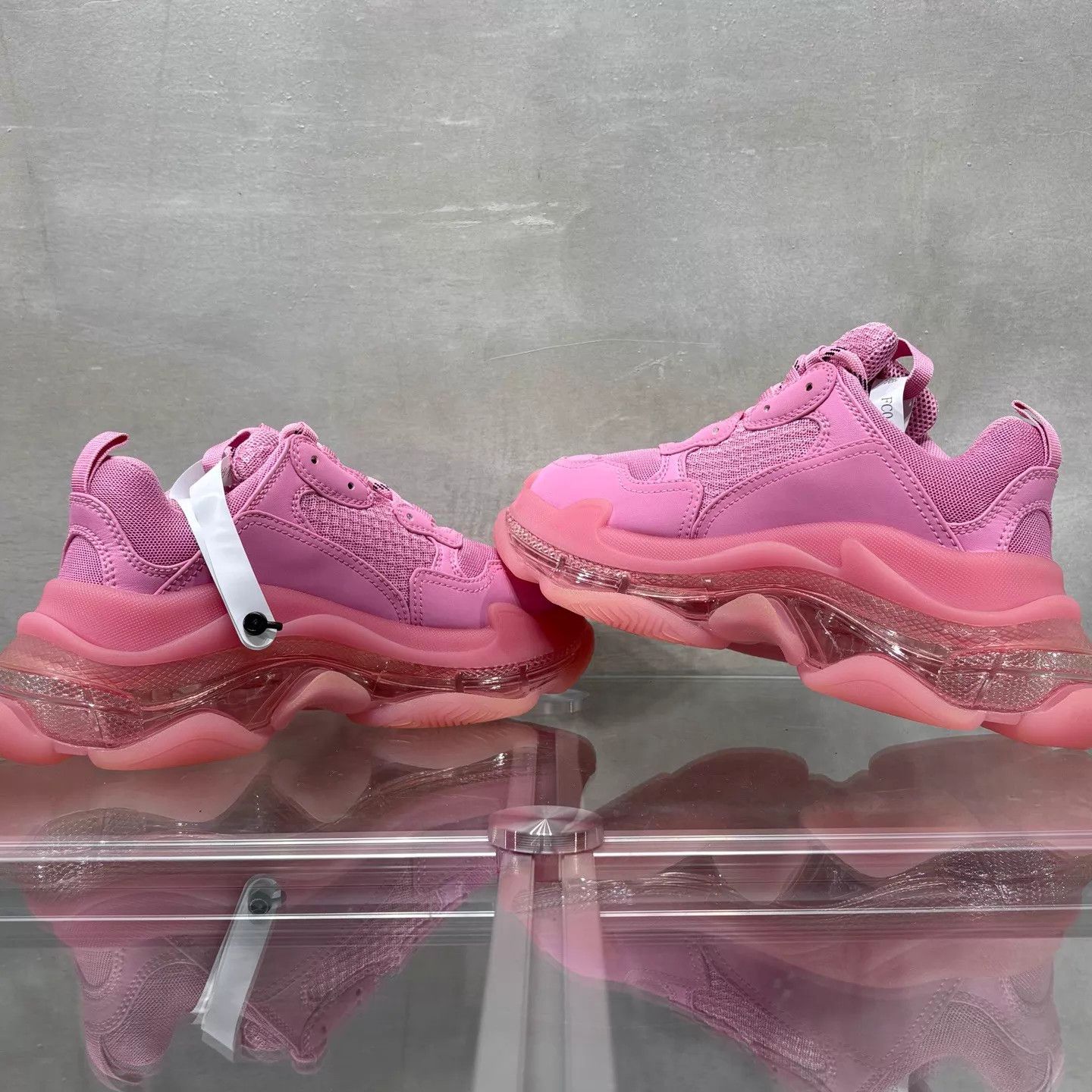 Balenciaga BLCG Triple S Pink Sneaker EU36 Brand New Tried On Size US 6 / IT 36 - 5 Thumbnail