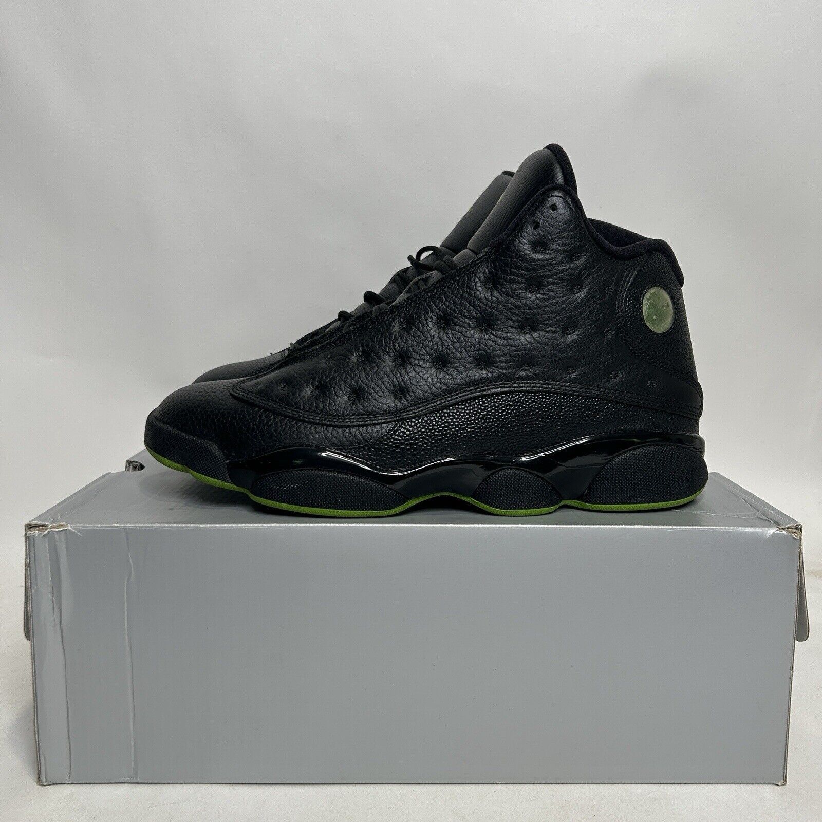 Jordan Brand Nike Air Jordan 13 Retro “Altitude/Black Green” 2017 Size US 10.5 / EU 43-44 - 6 Thumbnail