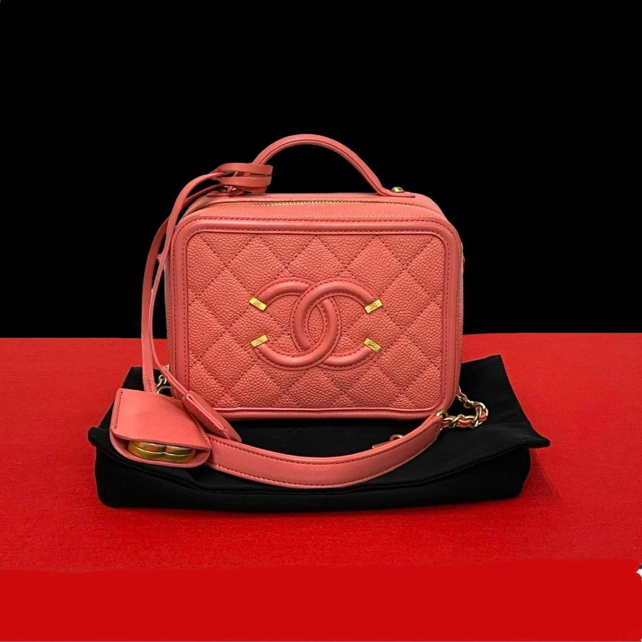 Chanel Chanel Shoulder Bag Pink Leather Size ONE SIZE - 1 Thumbnail