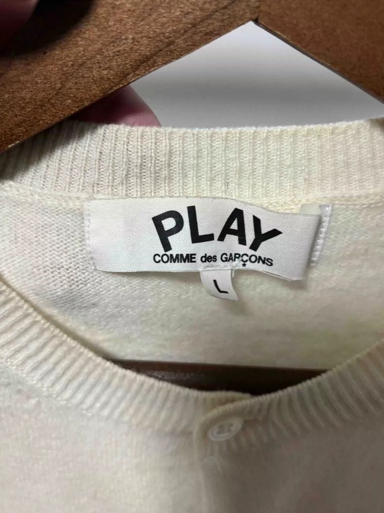 Comme des Garcons Comme Des Garcons White heart wool cardigan 2505-Nextarrow Size L / US 10 / IT 46 - 3 Thumbnail