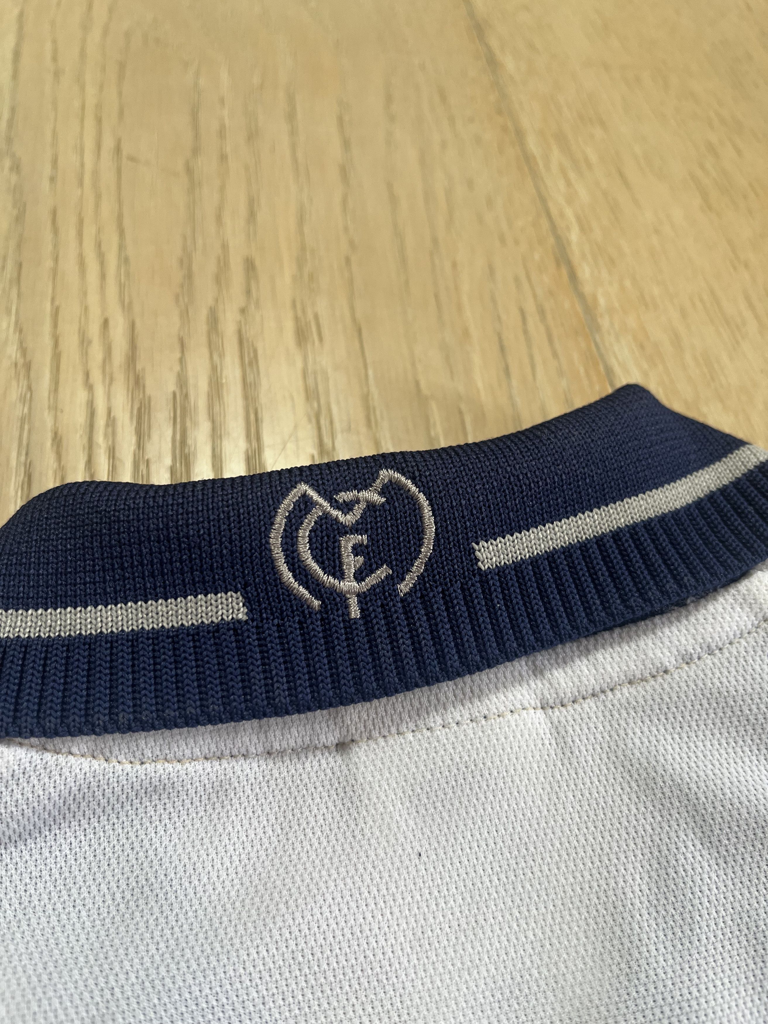 Adidas Real Madrid Authentic Home Jersey 2000/01 Size US S / EU 44-46 / 1 - 10 Thumbnail