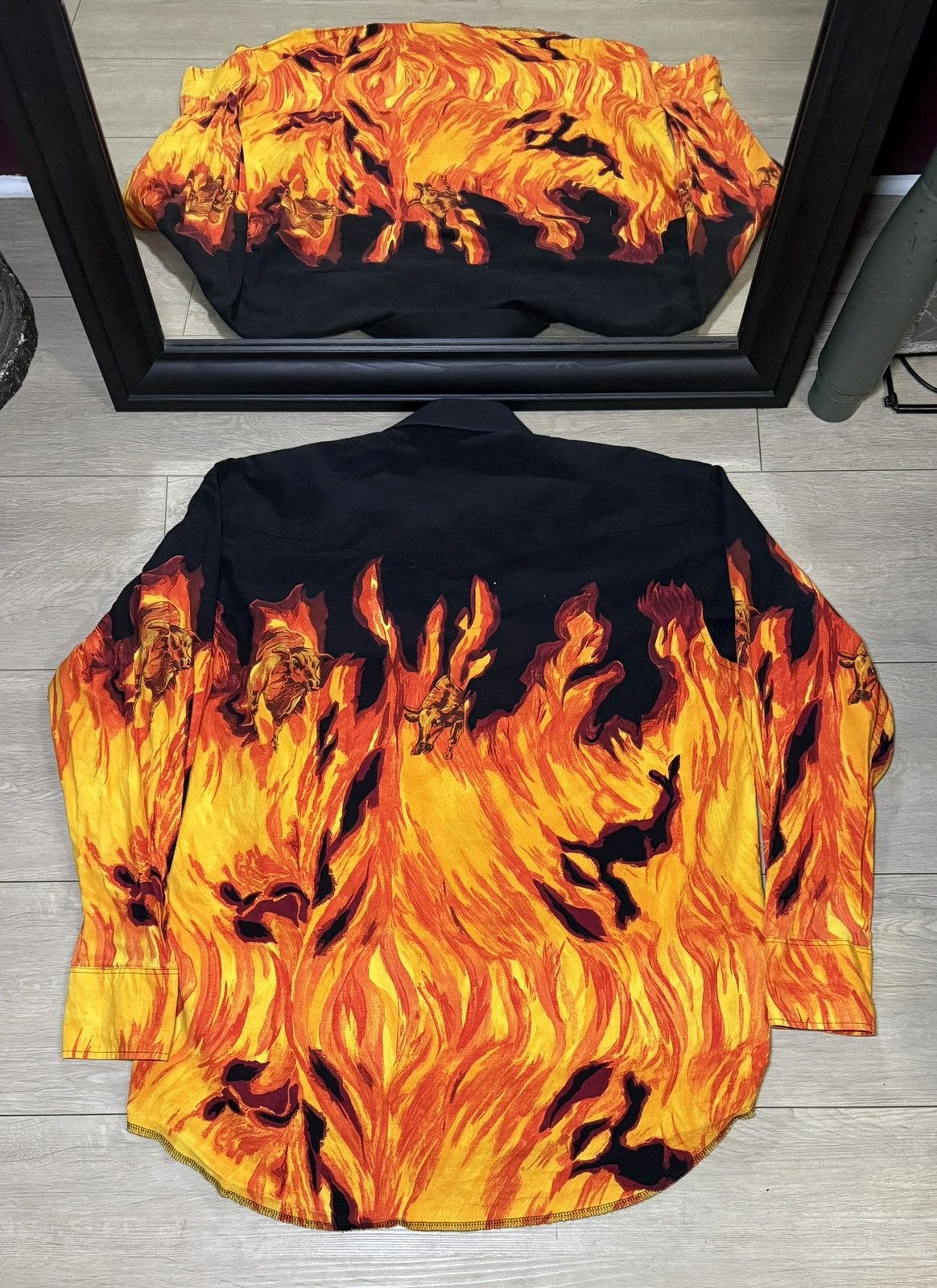 Wrangler Vintage 1990s Wrangler Western Flaming Bull LongSleeve Shirt Size US XL / EU 56 / 4 - 2 Thumbnail