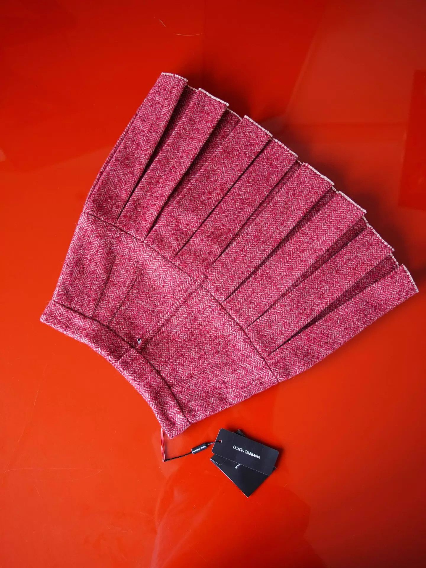 Dolce & Gabbana Dolce&Gabbana Burgundy Herringbone Pleated Wool Skirt Size 26" / US 2 / IT 38 - 2 Thumbnail