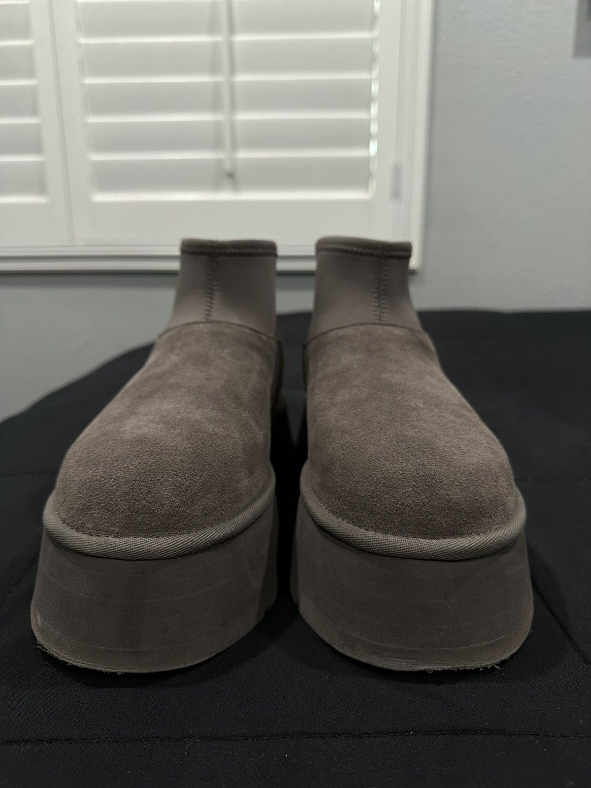 Ugg UGG W CLASSIC MINI DIPPER THUNDERCLOUD SIZE 10 W (9.5 M) Size US 9.5 / EU 42-43 - 3 Thumbnail