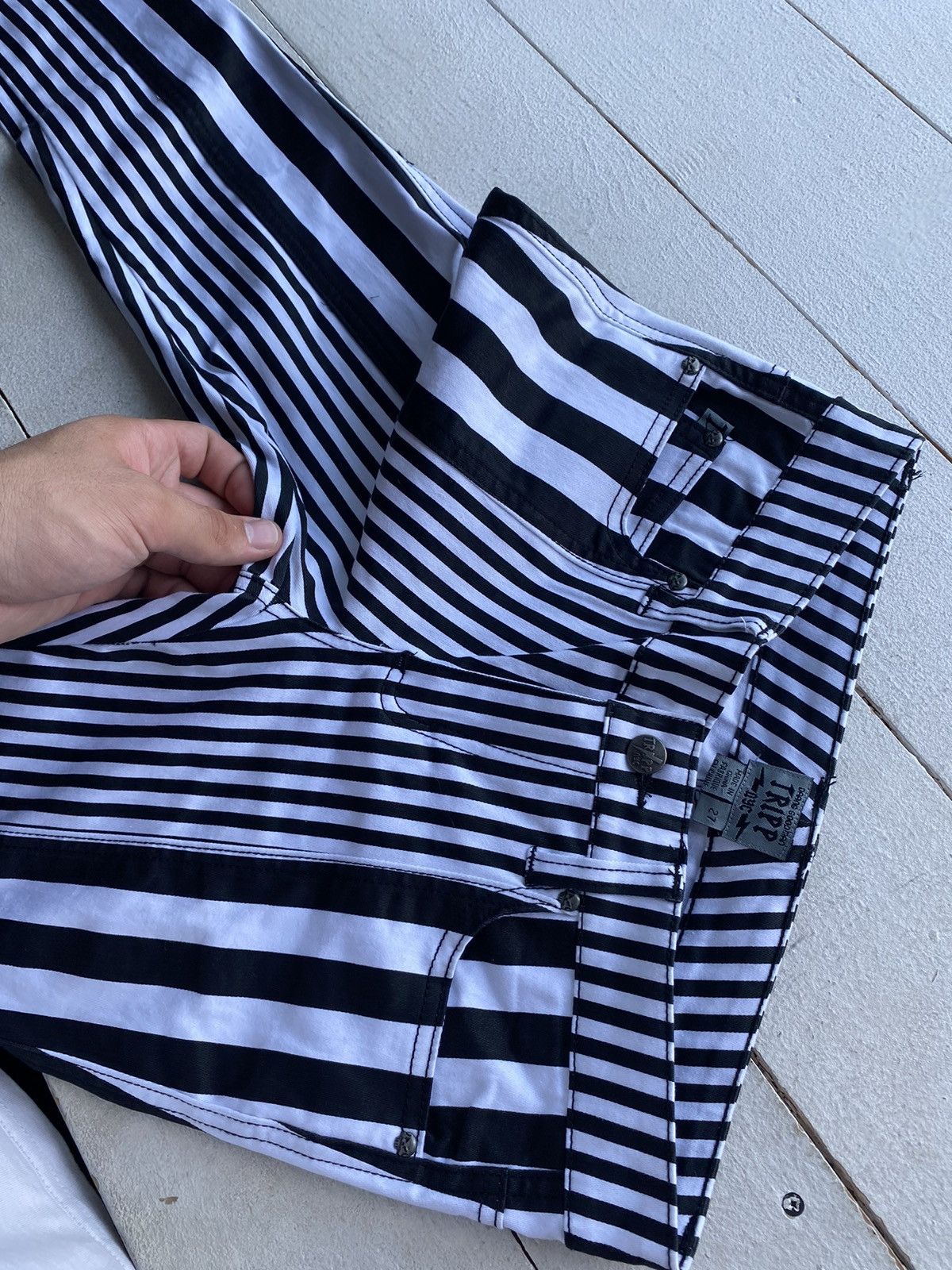 Tripp NYC 🔗Gothic Punk Opium Tripp NYC Black&White Wednesday Pants Size 27" / US 4 / IT 40 - 4 Thumbnail