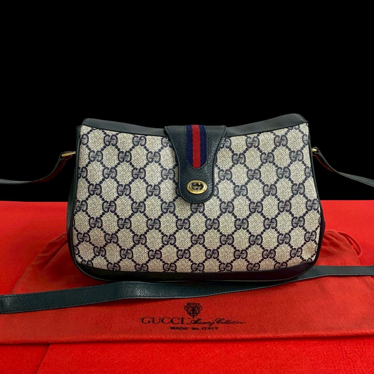 Gucci Gucci Old Gucci GG Logo Leather Shoulder Bag Leather Shoulder Bag in Red, Women's