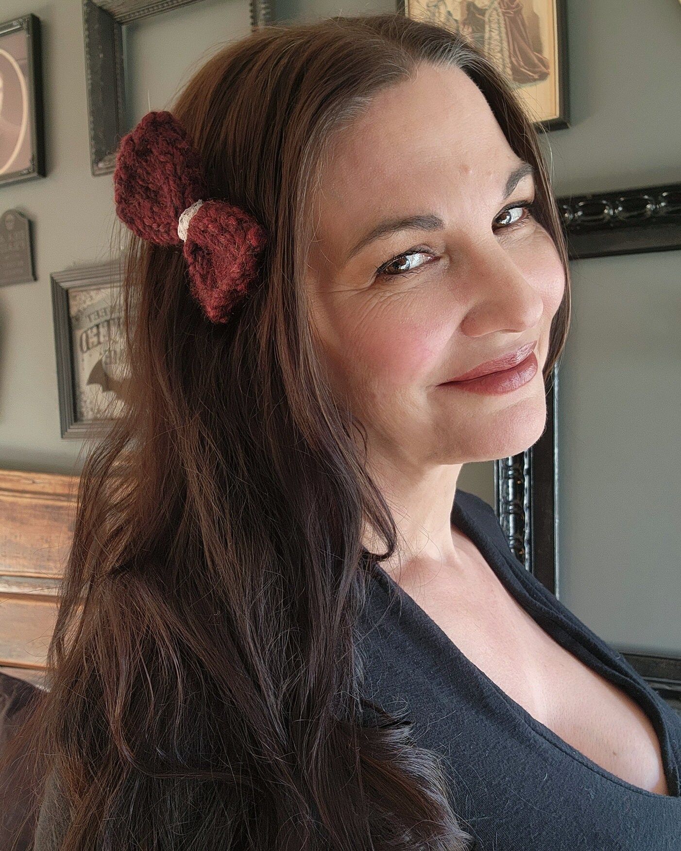 Handmade Hand Knit Hair Bow on Clip, Dark Red with Vintage White Lace Size ONE SIZE - 5 Thumbnail