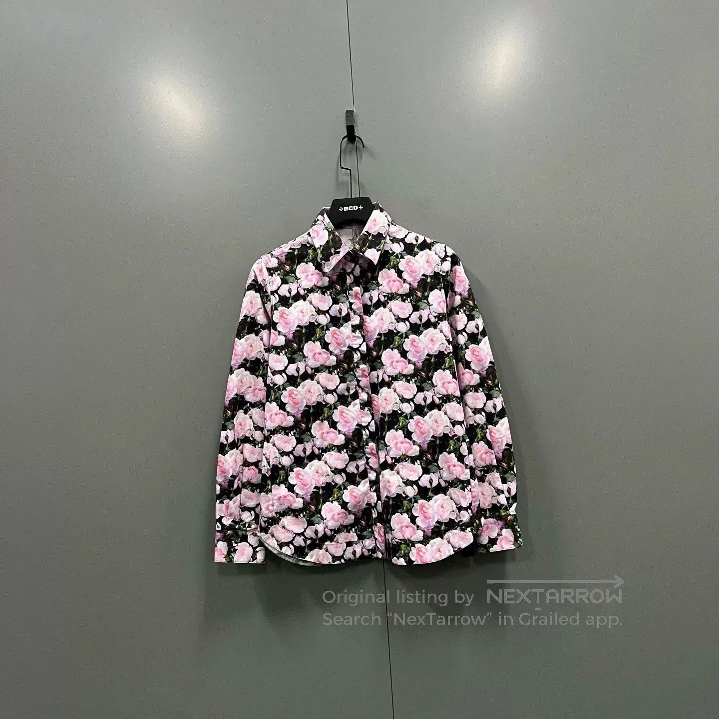 Givenchy Givenchy Floral Print Long Sleeve Shirt. Size M / US 6-8 / IT 42-44 - 1 Thumbnail