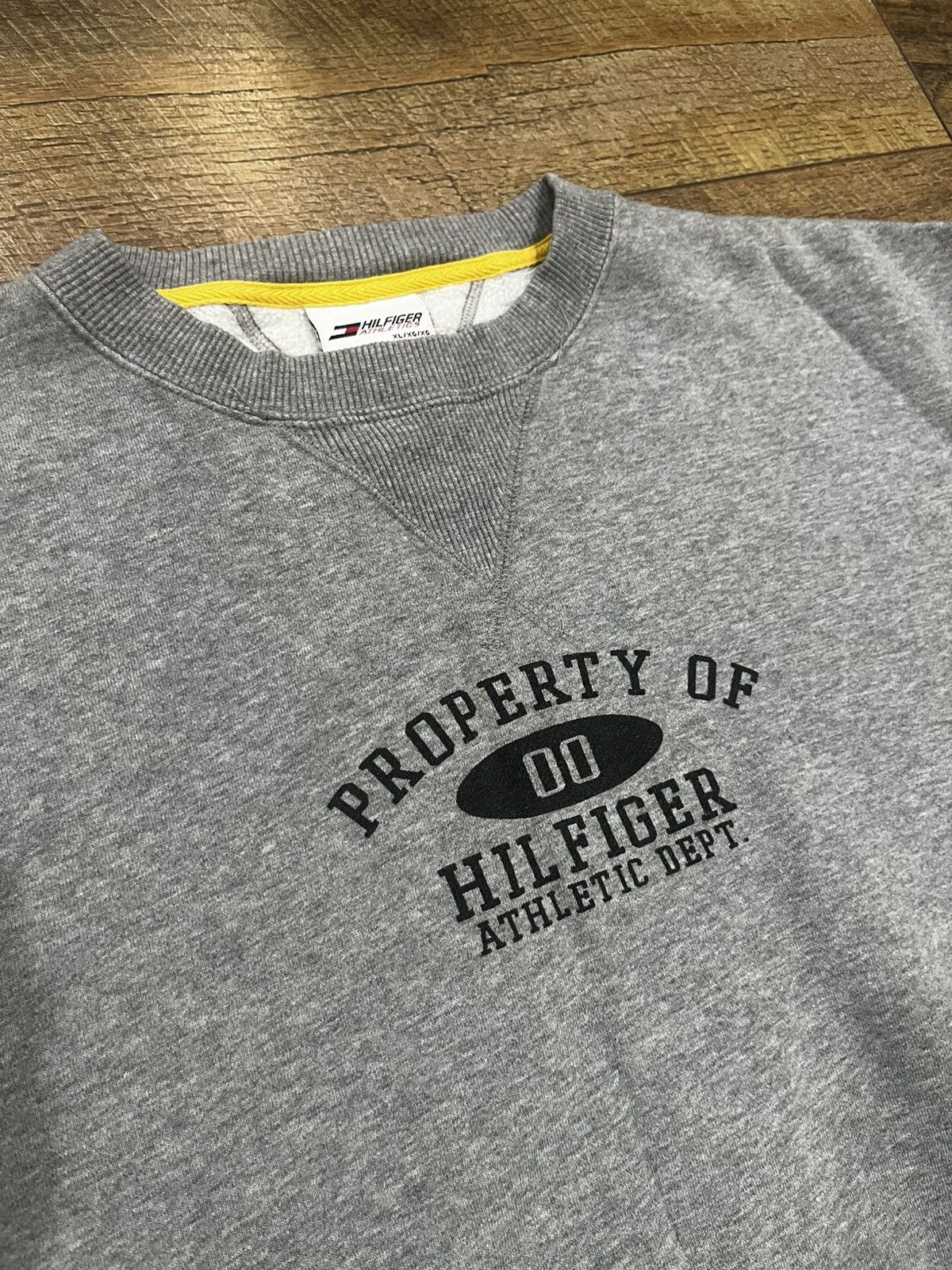 Tommy Hilfiger Vtg 90s Hilfiger Athletics Reverse Weave Crewneck Grey XL Size US XL / EU 56 / 4 - 2 Thumbnail