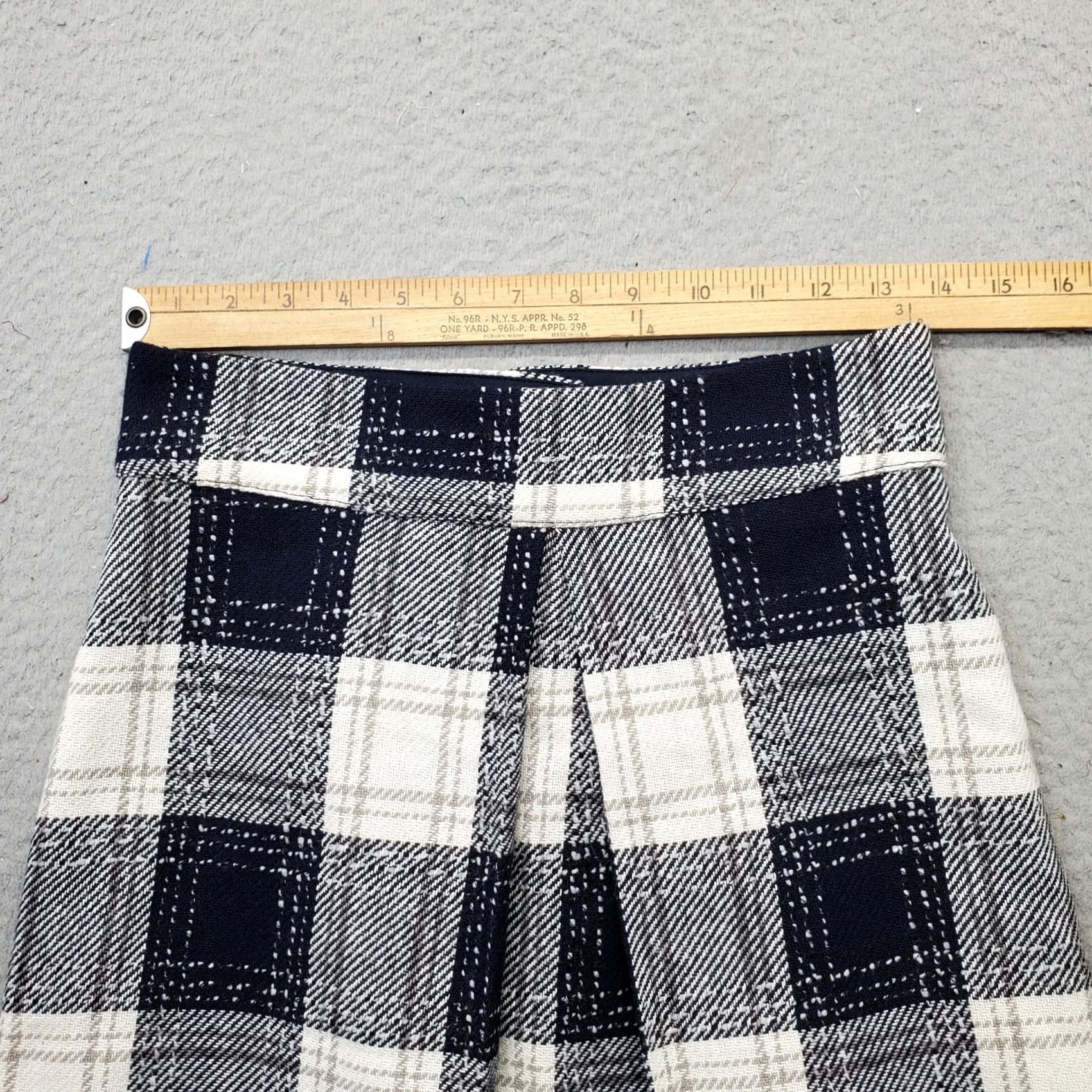 H&M H&M A-Line Skirt Womens Size 6 Multi Plaid Acrylic Lined Pleated Front Back Zip Skirt Womens Size 6 Multicolor Plaid Acrylic Lined Pleated Zip Size 28" / US 6 / IT 42 - 4 Thumbnail