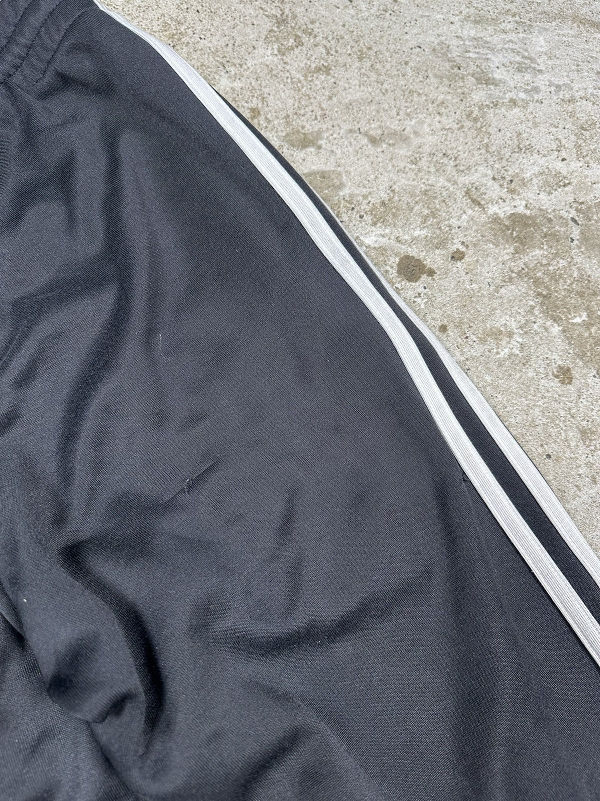 Adidas × Vintage Adidas x Bayern Munich Black Track Pants Vintage Y2K Size US 30 / EU 46 - 13 Thumbnail