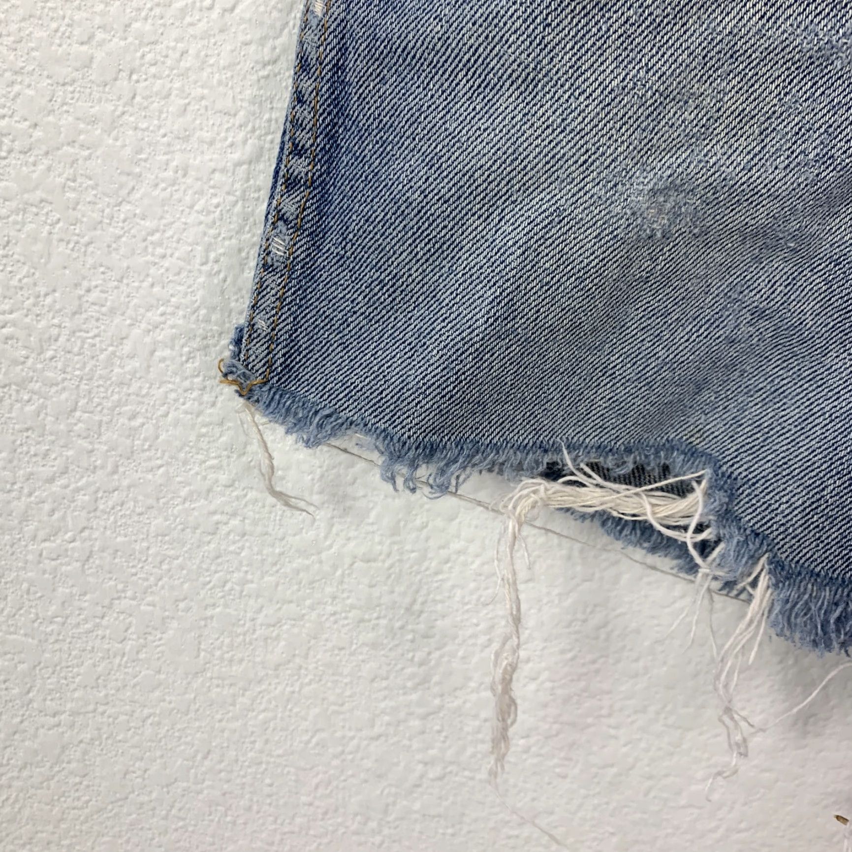 Vintage VINTAGE Rustler Denim Shorts Jeans Cut-Off 90s Distressed Patch Frayed High Rise 32 Womens Size 24" / US 00 / IT 34 - 3 Thumbnail