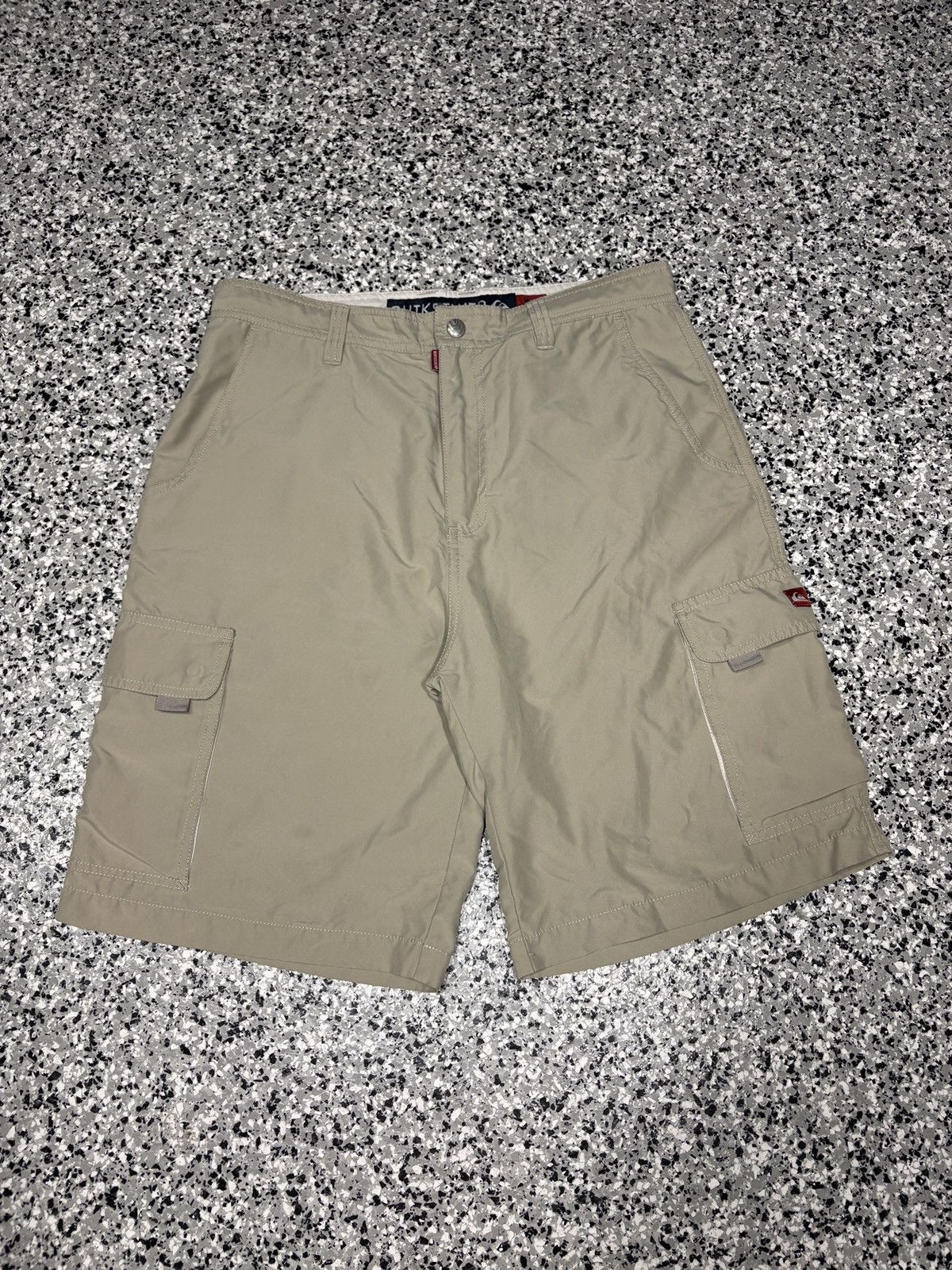 Quiksilver Vintage Y2K Quiksilver Tan Cargo Baggy Hybrid Shorts Size 34 Size US 34 / EU 50 - 1 Thumbnail