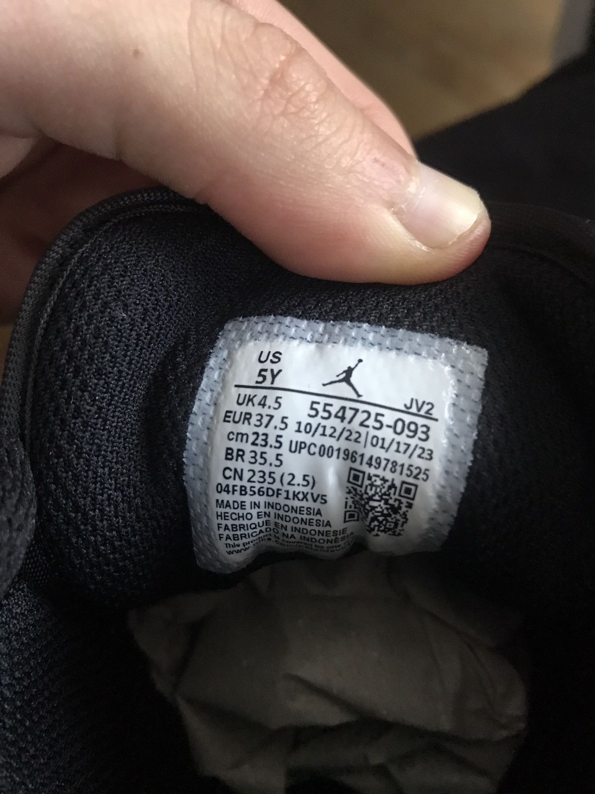 Jordan Brand Jordan 1 Mid “Full Black” Size US 7.5 / IT 37.5 - 8 Thumbnail