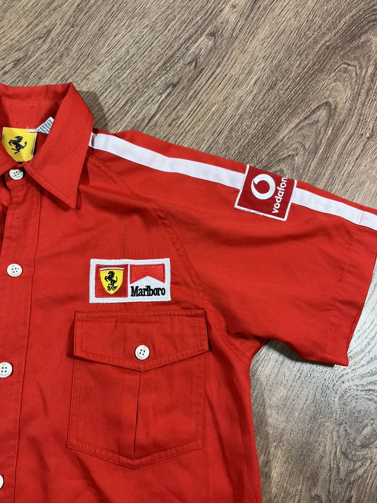 Ferrari Vintage 1996 Ferrari Marlboro Racing F1 Shirt Size US L / EU 52-54 / 3 - 4 Thumbnail