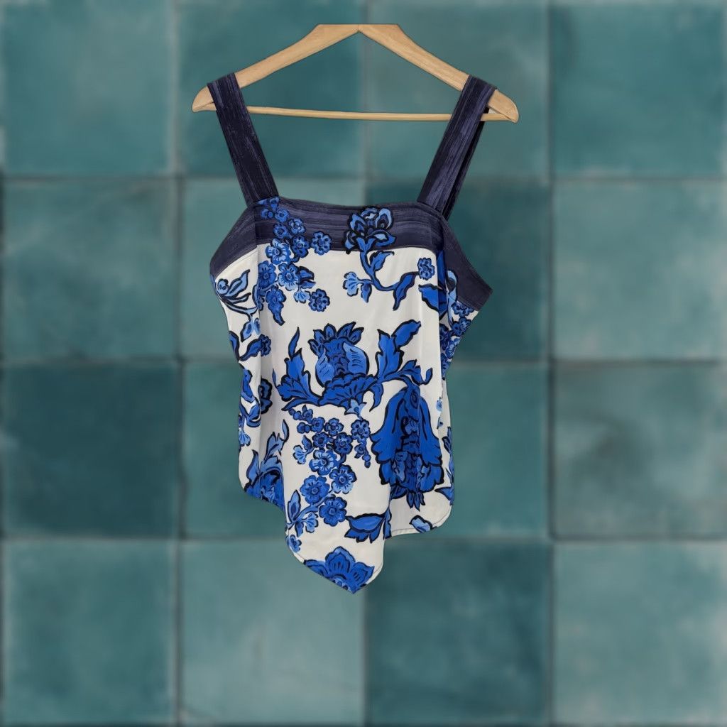 Rachel Zoe VINTAGE Rachel Zoe Floral Tank Top Sleeveless White Blue Patterned Smocked Casual Size L / US 10 / IT 46 - 1 Thumbnail