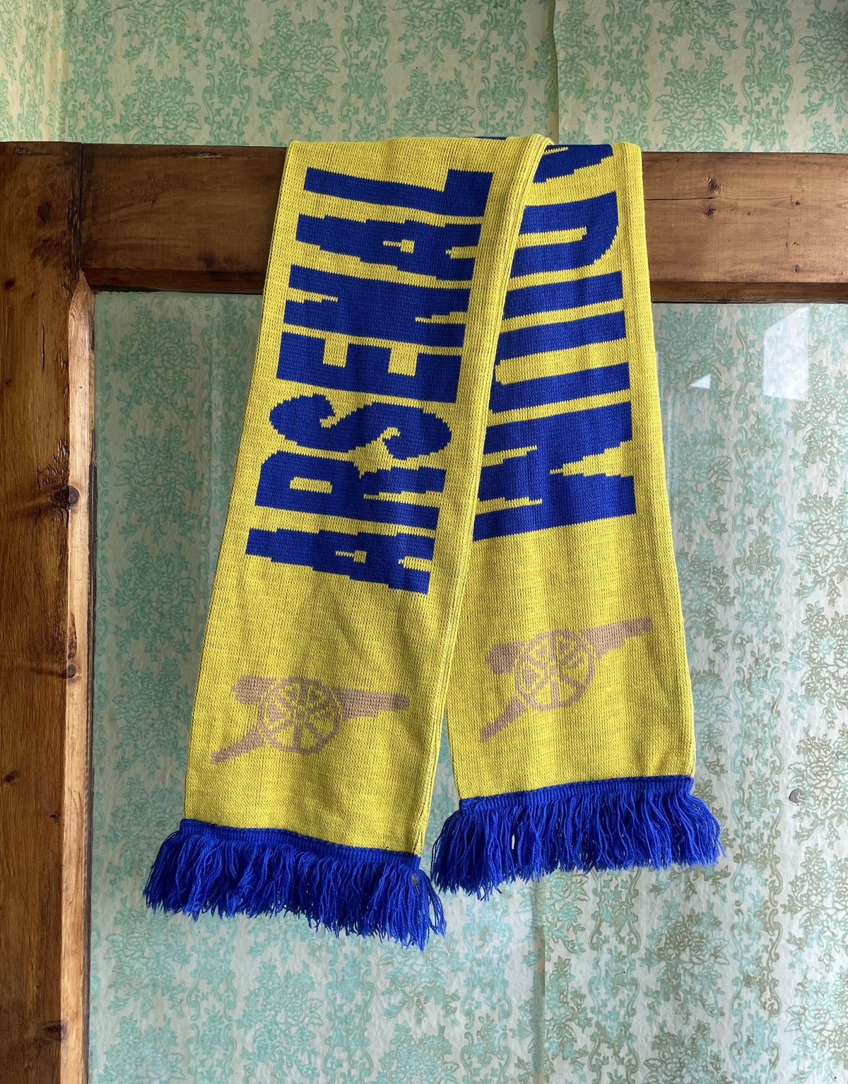 Vintage Vintage Arsenal Football Club Emirates Stadium Soccer Scarf Size ONE SIZE - 1 Thumbnail