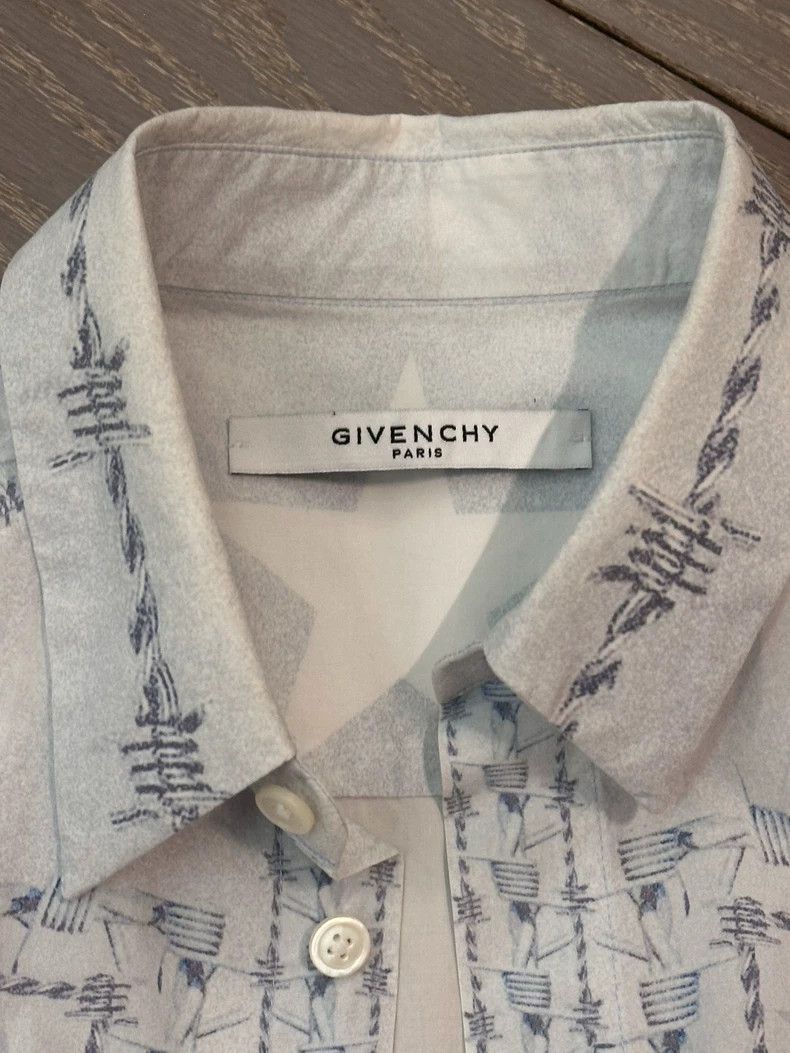 Givenchy Givenchy Size39 Jesus shirt size 39 Size US M / EU 48-50 / 2 - 2 Thumbnail