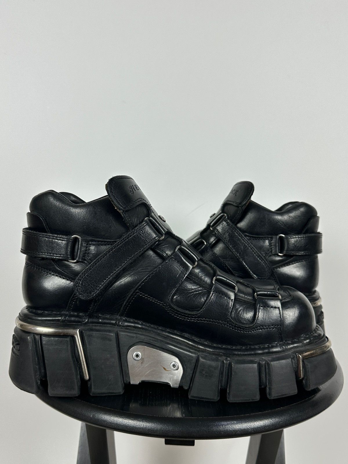 New Rock Vintage New Rock M.283 Terminator E-14 Black Leather Boots Size US 9 / EU 42 - 9 Thumbnail