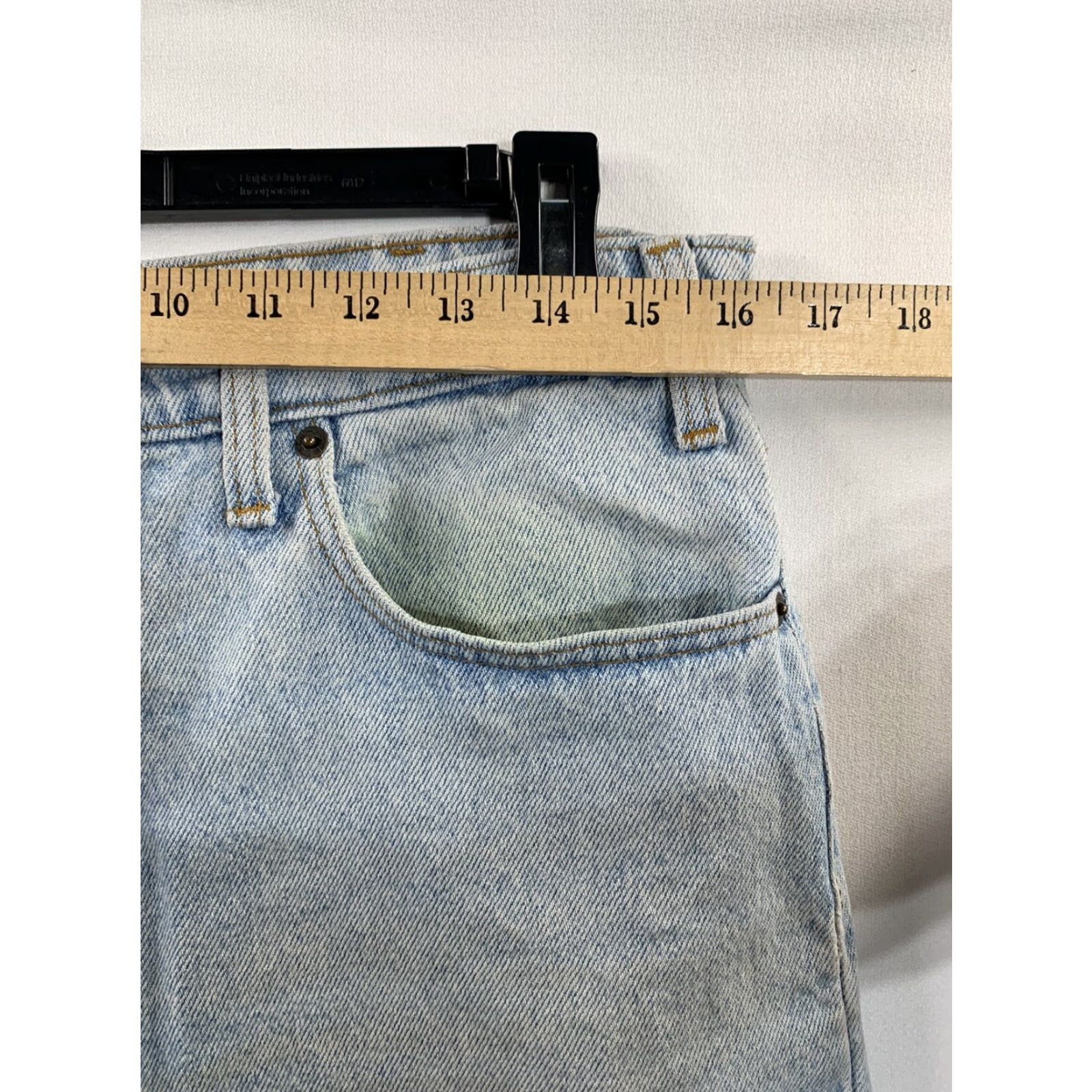 Levi's VINTAGE Levi's 540 Jeans Mens 32x32 Blue Denim Relaxed Fit Tapered Leg USA Made Size US 32 / EU 48 - 3 Thumbnail