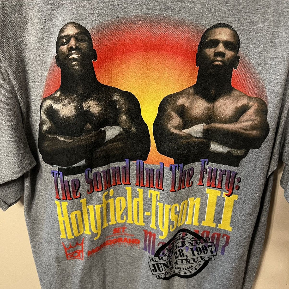 Vintage Vintage 1997 Mike Tyson Holyfield Boxing Tshirt Size US L / EU 52-54 / 3 - 5 Thumbnail