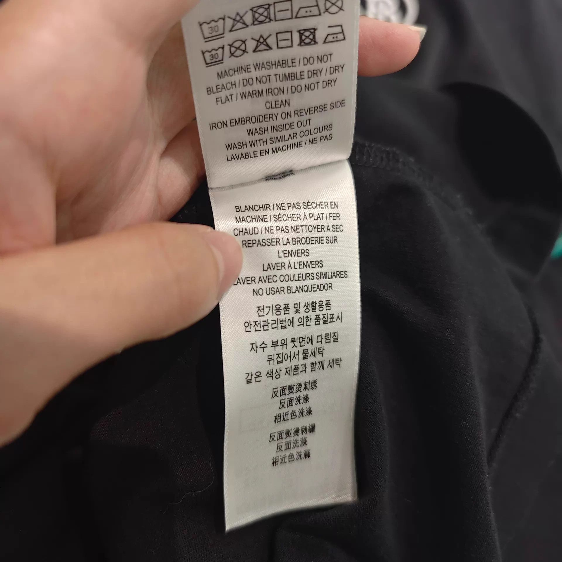 Burberry Burberry Classic Short-Sleeve T-Shirt XXL Size US XXL / EU 58 / 5 - 7 Thumbnail