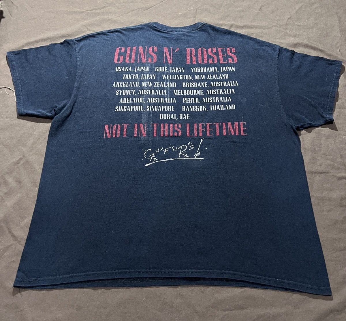 Band Tees 2017 Guns N' Roses Tour Promo Tee 2XL Size US XXL / EU 58 / 5 - 8 Thumbnail