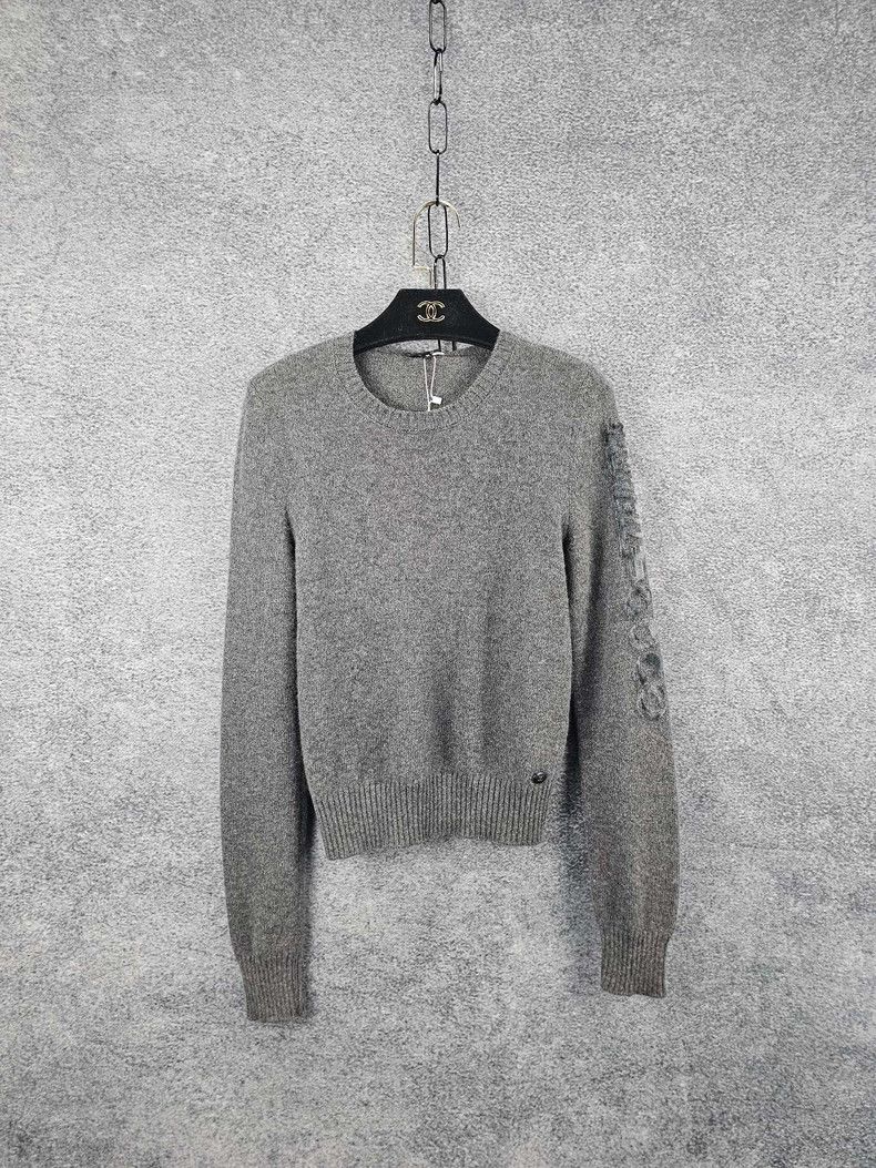 Chanel Chanel Round-neck wool sweater Size XS / US 0-2 / IT 36-38 - 1 Thumbnail