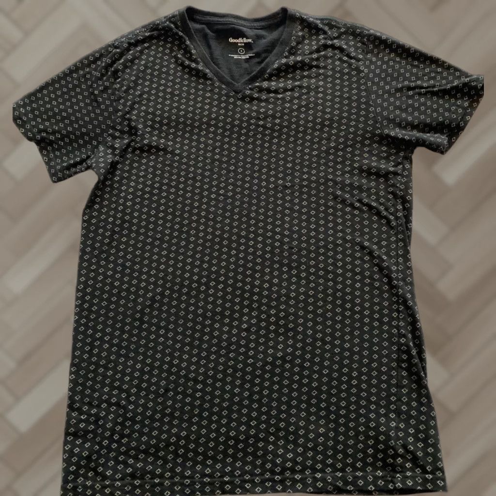 CO Goodfellow & Co T-Shirt Men Short Sleeve V-Neck S Black Regular Fit – 60% Cotton 40% Polyester Size US S / EU 44-46 / 1 - 1 Thumbnail