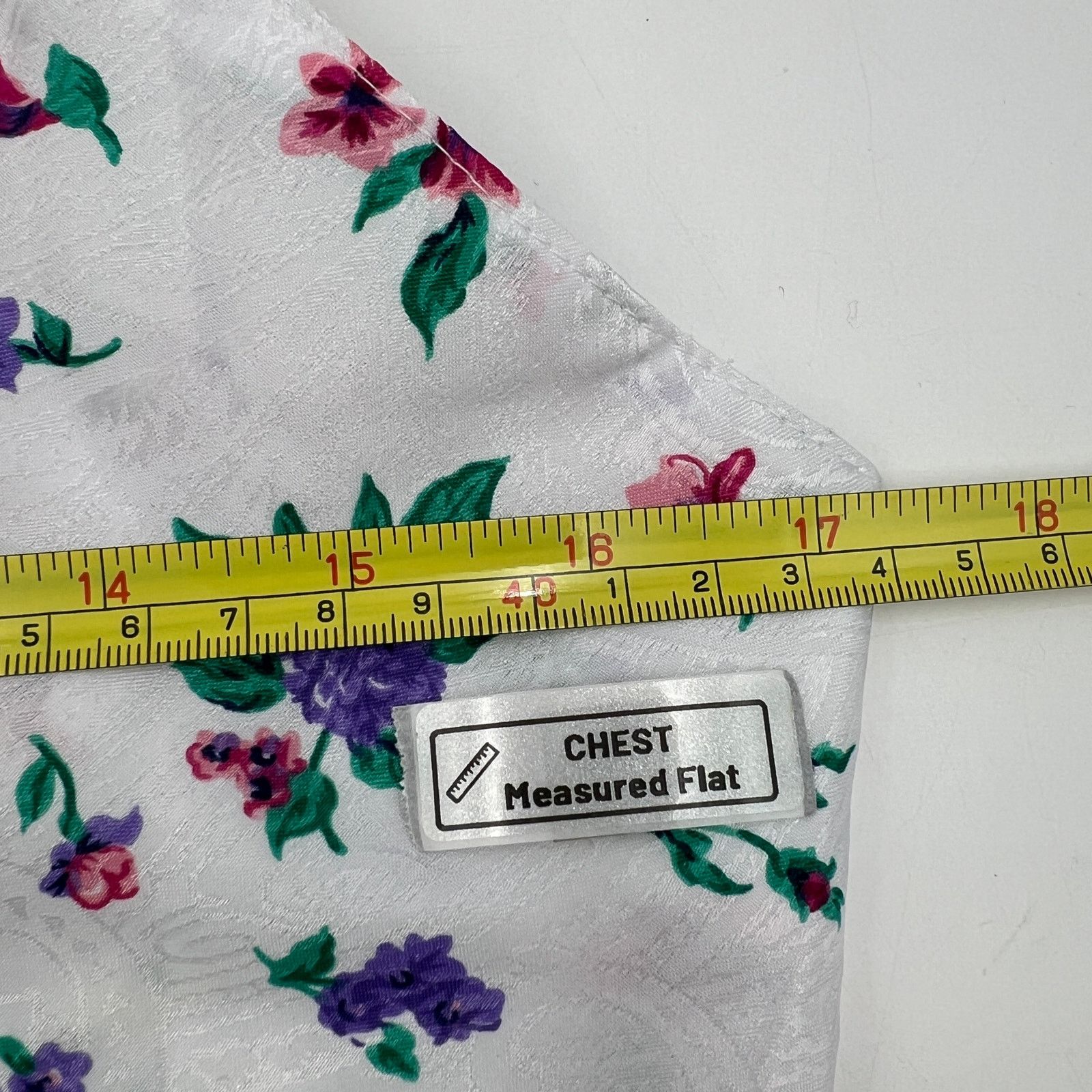 Vintage Vintage 90s Floral White Camisole By Circa 2000 Size S / US 4 / IT 40 - 4 Thumbnail