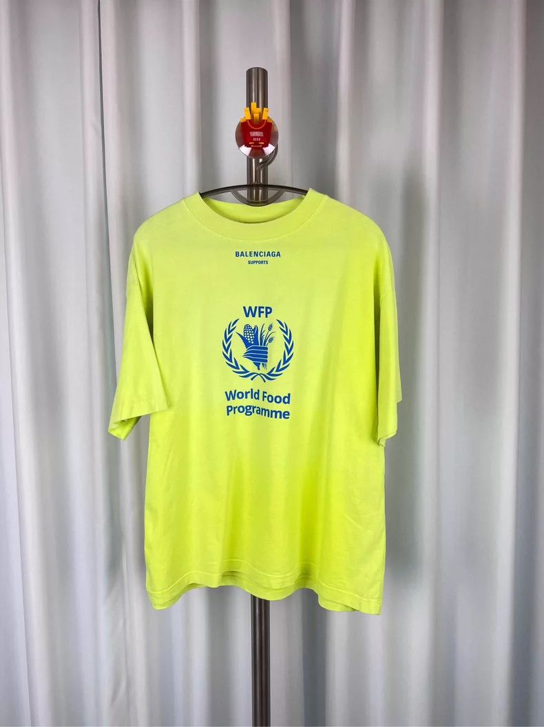 Balenciaga Balenciaga Short sleeve Size US S / EU 44-46 / 1 - 1 Thumbnail