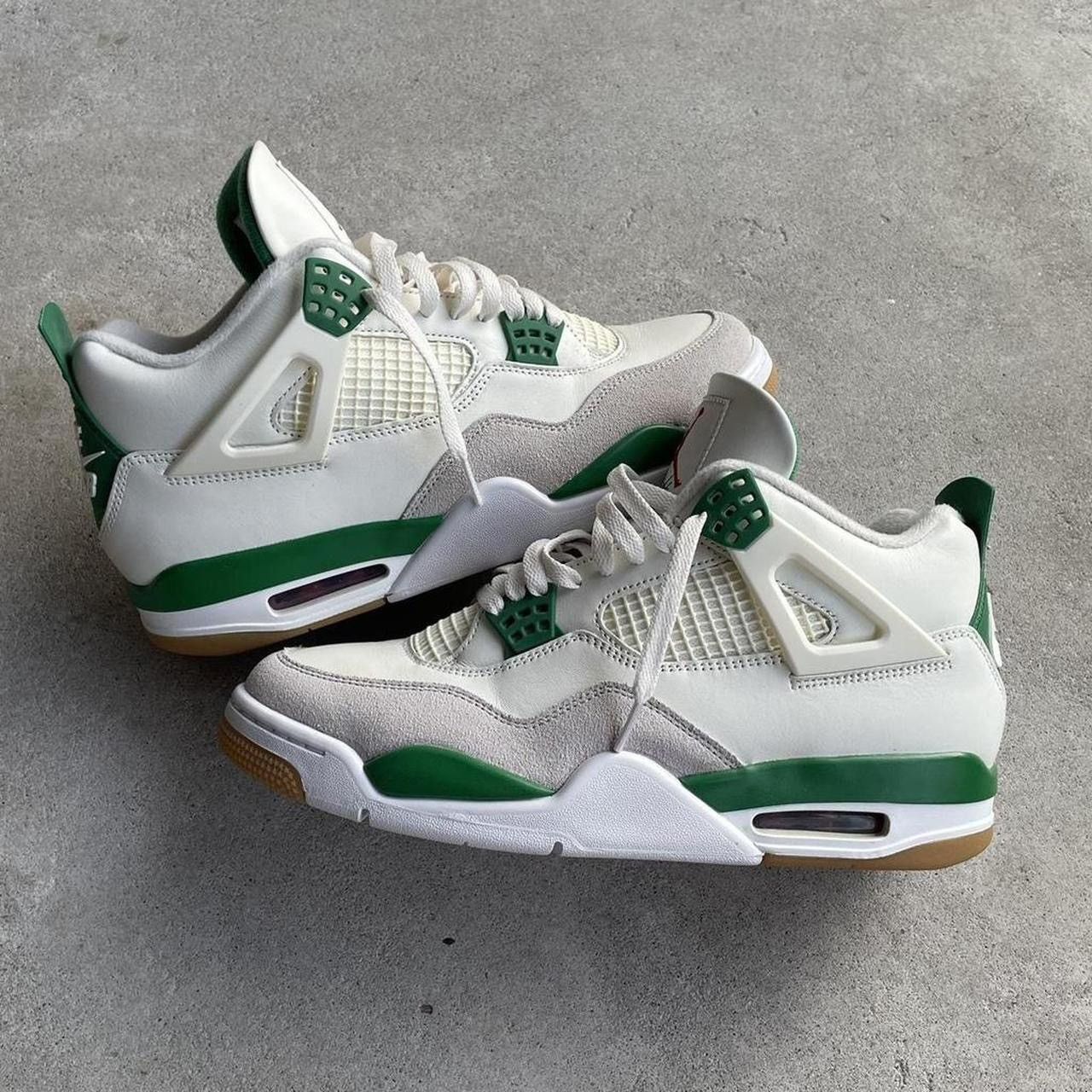 Nike SB Nike Jordan Retro 4 SB Pine Green Size US 10.5 / EU 43-44 - 1 Thumbnail