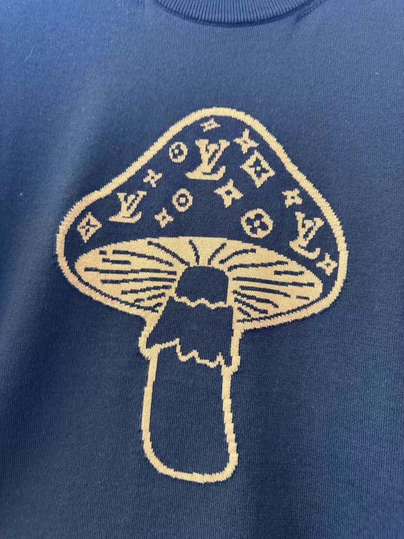 Louis Vuitton Louis Vuitton Mushroom short sleeve Size US S / EU 44-46 / 1 - 5 Thumbnail