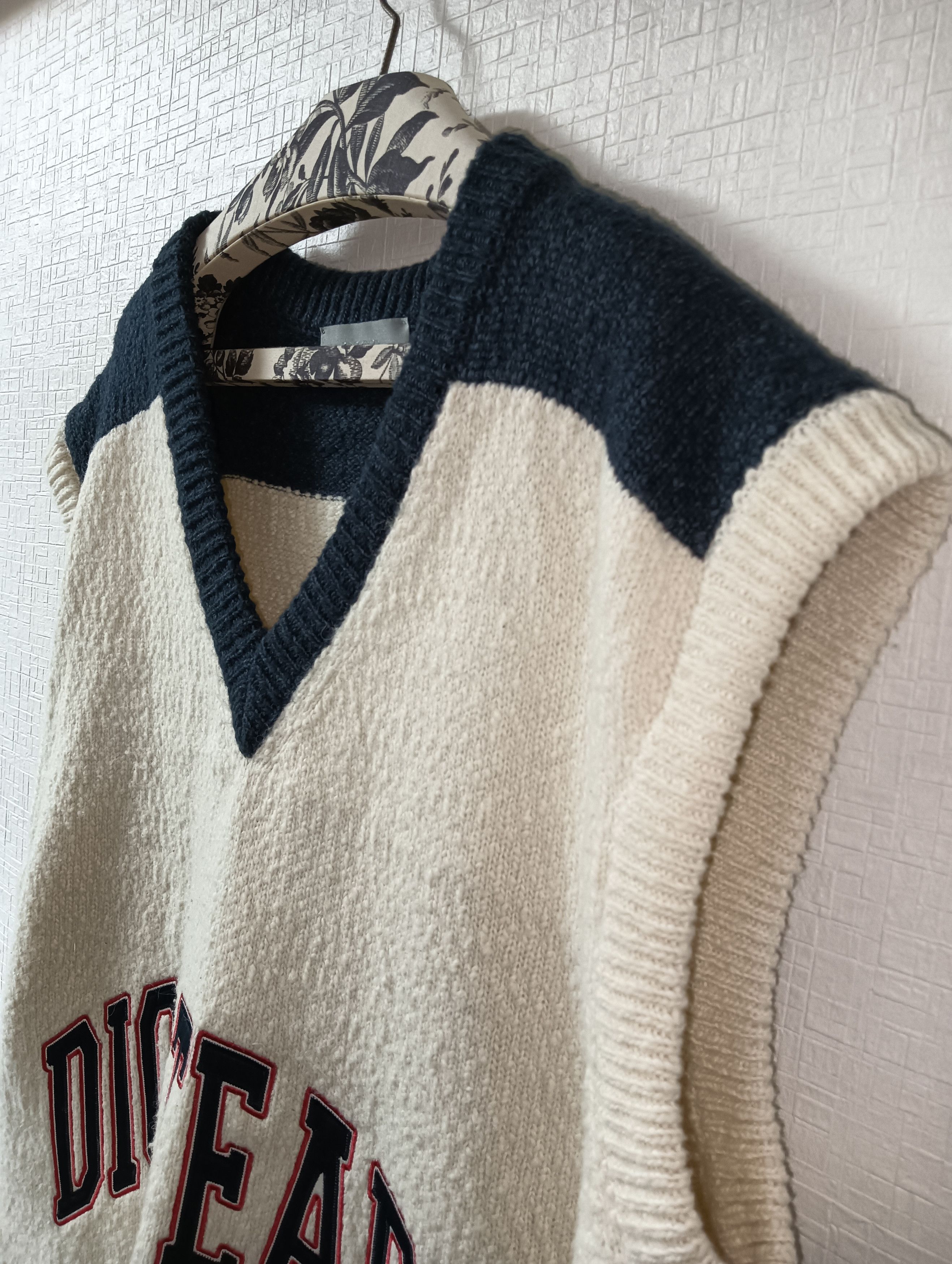 DENIM TEARS × Dior 'Dior Tears' Sleeveless Sweater Size US XL / EU 56 / 4 - 3 Thumbnail