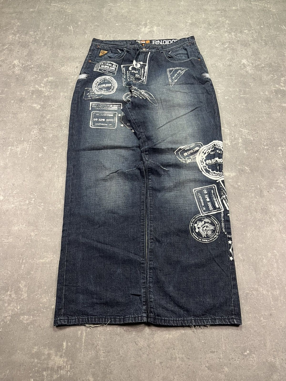 Akademiks 2000s Y2K Akademiks Washed Mega Baggy Denim Jeans 38 Size US 38 / EU 54 - 1 Thumbnail