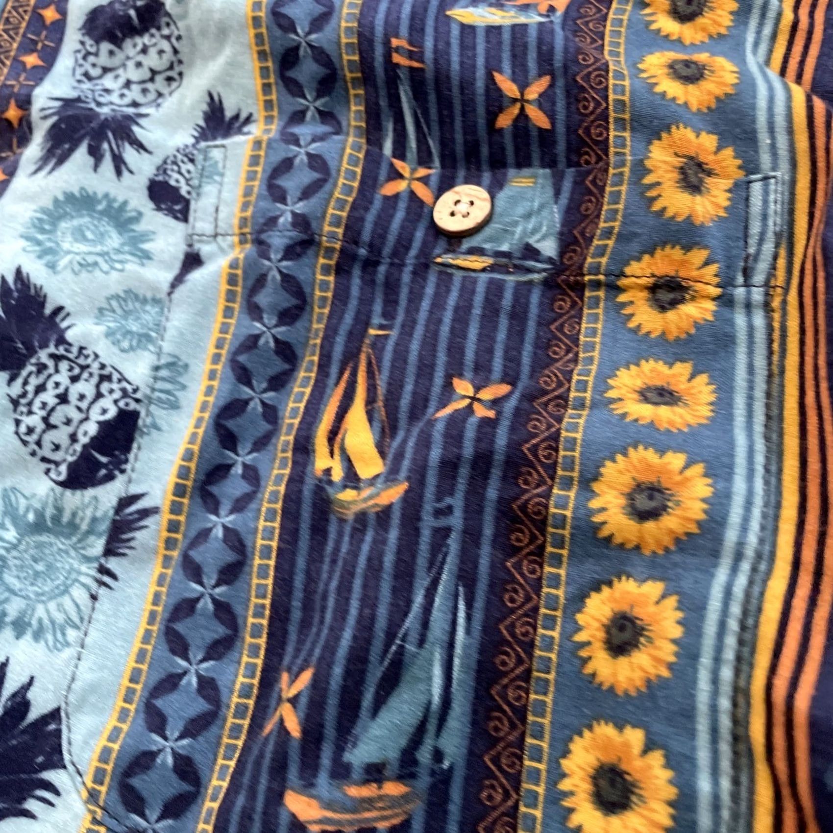 Vintage Irvine Park Button Shirt Men L Stripe Blue Sunflowers Pineapple Turtle Sail Boats Beach Hawaiian Size US L / EU 52-54 / 3 - 5 Thumbnail