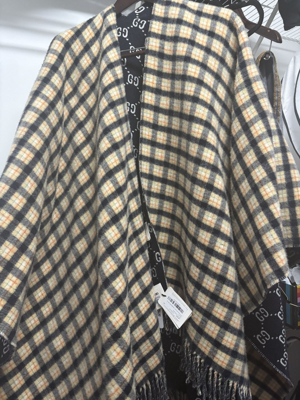 Gucci Gucci Reversible Navy GG Poncho Size US L / EU 52-54 / 3 - 1 Thumbnail