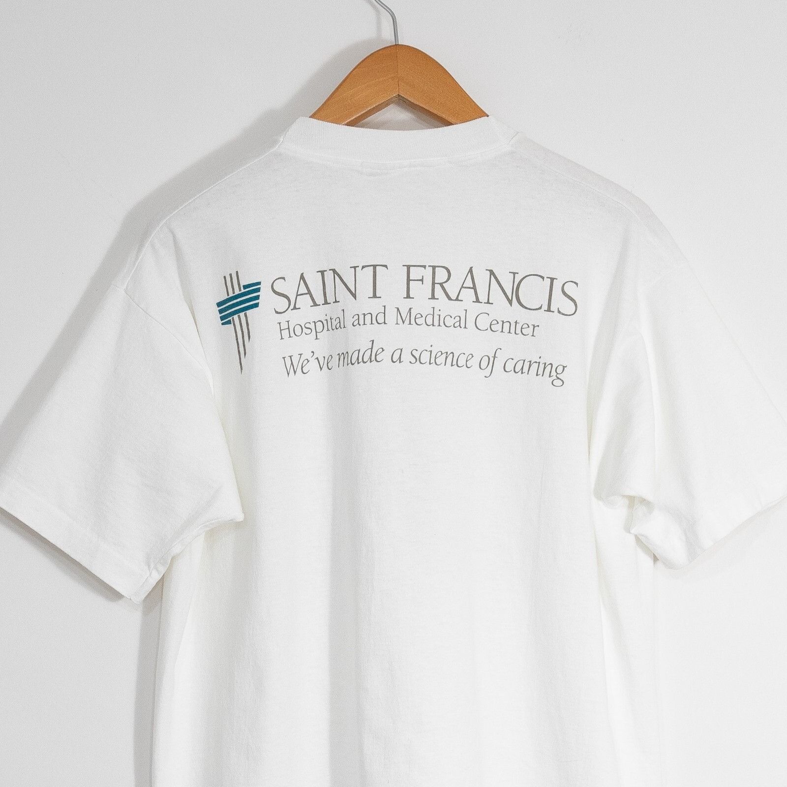 Vintage Vintage St Francis Hospital Tee XL Connecticut Single Stitch Size US XL / EU 56 / 4 - 6 Thumbnail